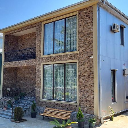 Guesthouse Gocha Beridze Batumi Bagian luar foto
