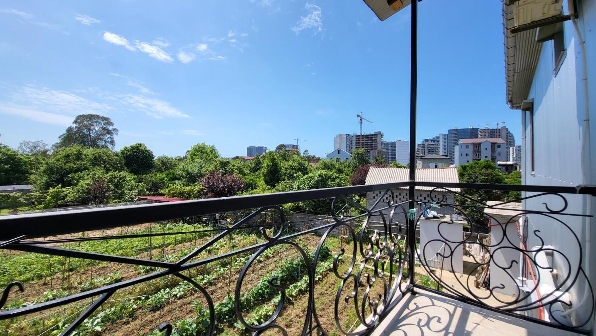 Guesthouse Gocha Beridze Batumi Bagian luar foto