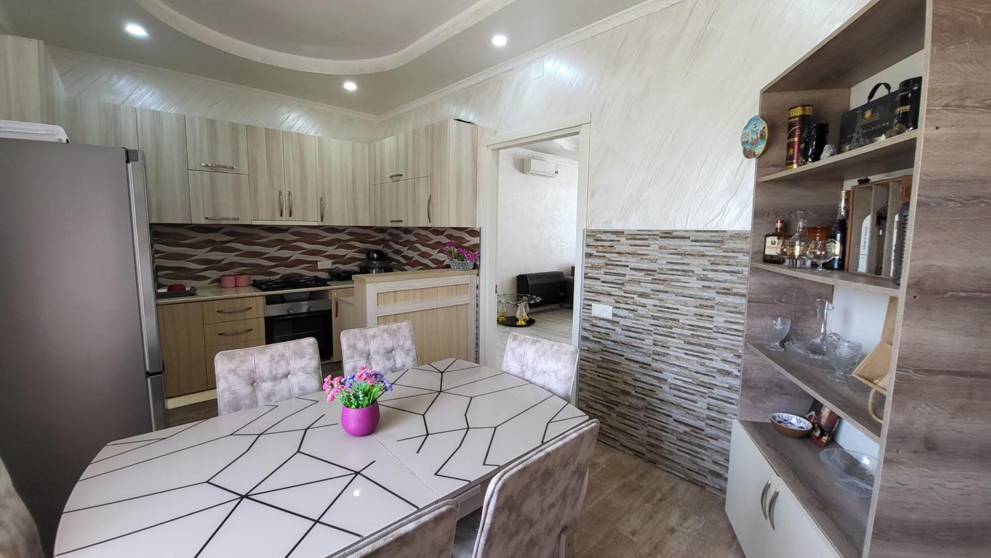Guesthouse Gocha Beridze Batumi Bagian luar foto